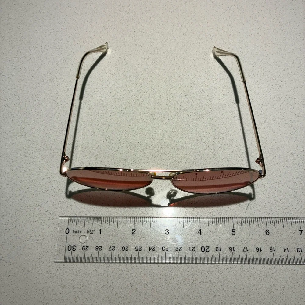 Quay Sunglasses with Pink Lenses - Picture 9 of 9